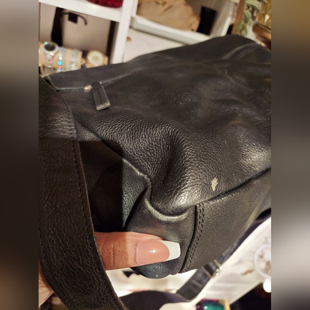 Rowallan of Scotland black leather messenger bag with crossbody strap - Picture 9 of 10
